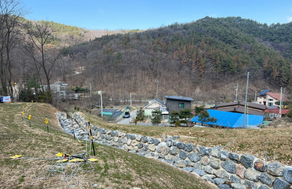 산사태 방지 계곡수 토사방출 방지 사방사업 완료(하단부) (사진 = 산림청) 